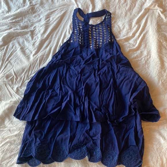 NWT Navy Blue T Back Blouse! Size SMALL Miami brand from Francesca’s! - Picture 1 of 3